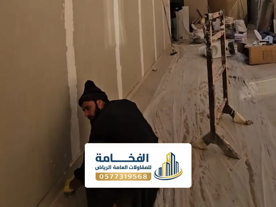 بناء مجلس في حوش الفيلا غرب الرياض